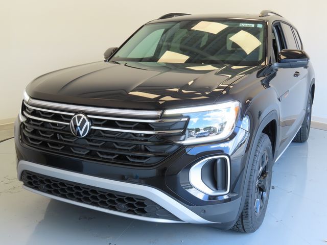 2024 Volkswagen Atlas 2.0T Peak Edition SE w/Technology