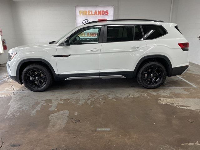 2024 Volkswagen Atlas 2.0T Peak Edition SE w/Technology