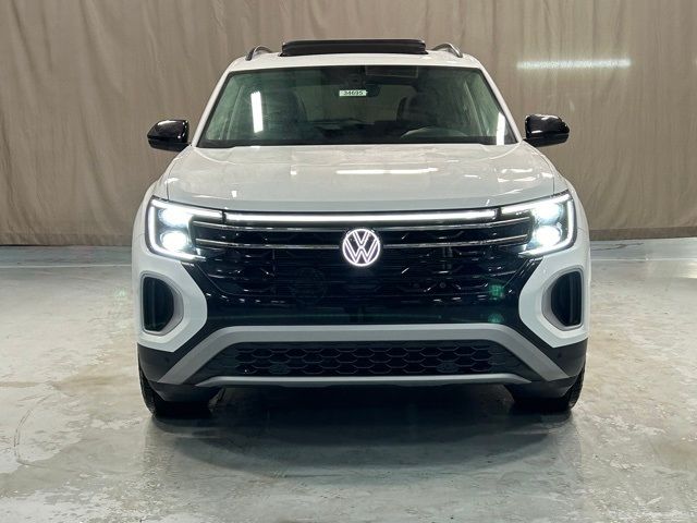 2024 Volkswagen Atlas 2.0T Peak Edition SE w/Technology