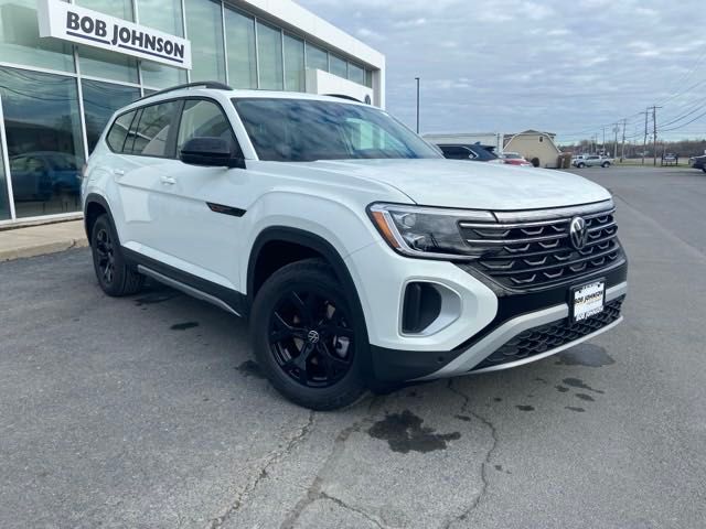 2024 Volkswagen Atlas 2.0T Peak Edition SE w/Technology