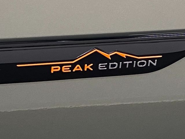 2024 Volkswagen Atlas 2.0T Peak Edition SE w/Technology