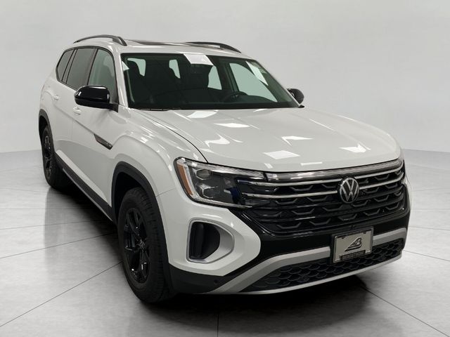 2024 Volkswagen Atlas 2.0T Peak Edition SE w/Technology