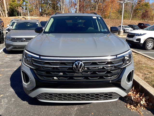 2024 Volkswagen Atlas 2.0T Peak Edition SE w/Technology