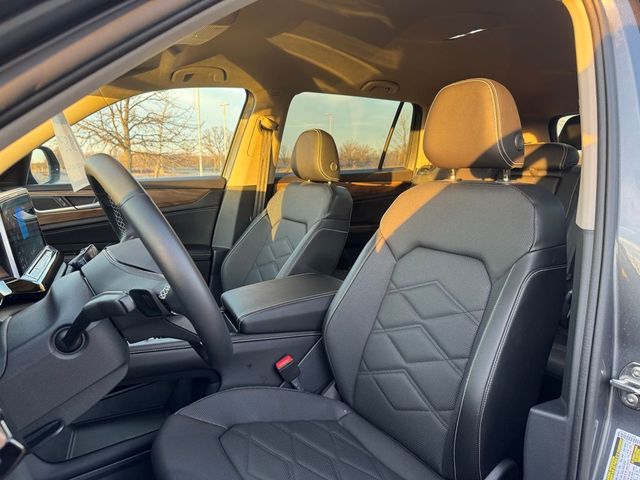 2024 Volkswagen Atlas 2.0T SE