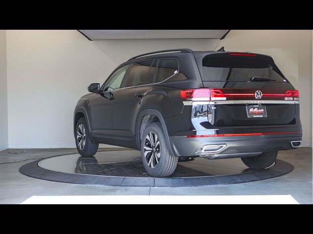 2024 Volkswagen Atlas 2.0T SE