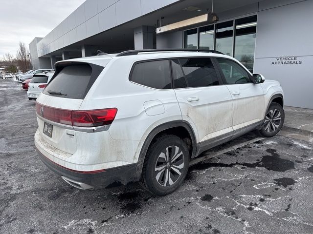 2024 Volkswagen Atlas 2.0T SE