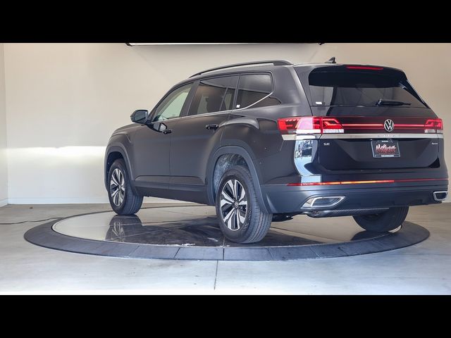 2024 Volkswagen Atlas 2.0T SE