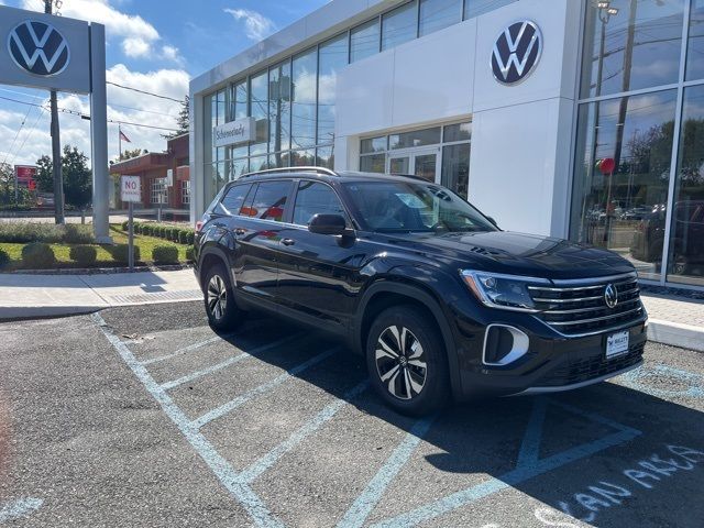 2024 Volkswagen Atlas 2.0T SE