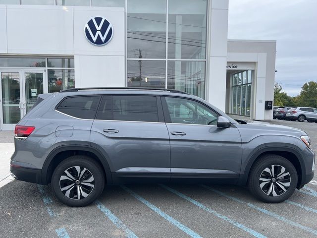 2024 Volkswagen Atlas 2.0T SE