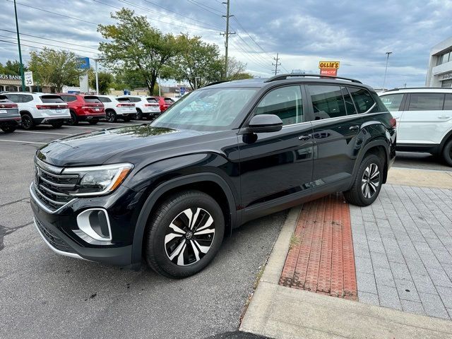 2024 Volkswagen Atlas 2.0T SE