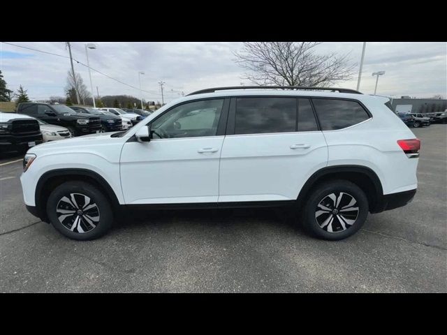 2024 Volkswagen Atlas 2.0T SE