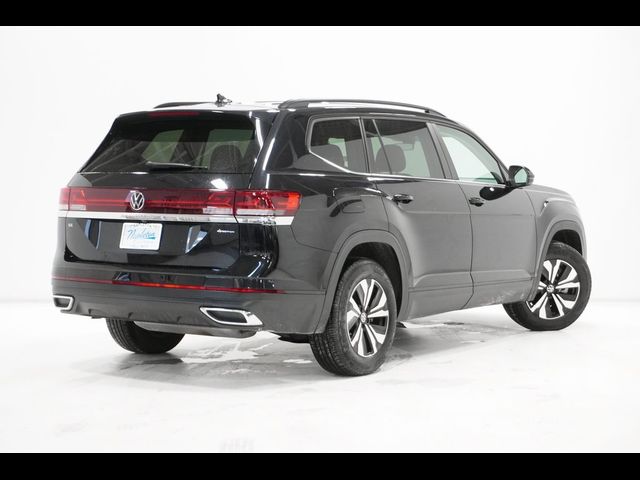 2024 Volkswagen Atlas 2.0T SE