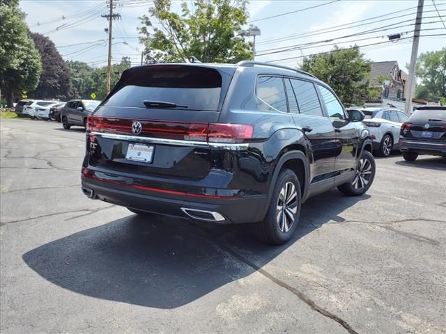 2024 Volkswagen Atlas 2.0T SE