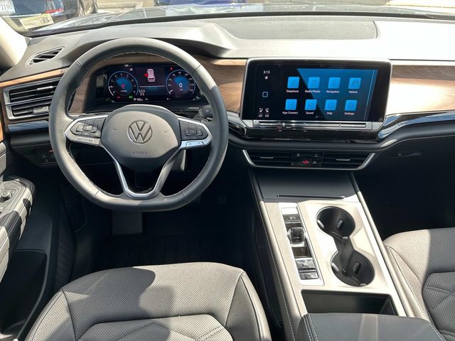 2024 Volkswagen Atlas 2.0T SE