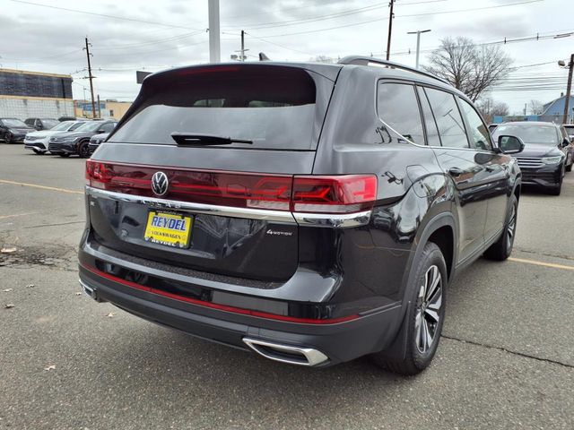 2024 Volkswagen Atlas 2.0T SE