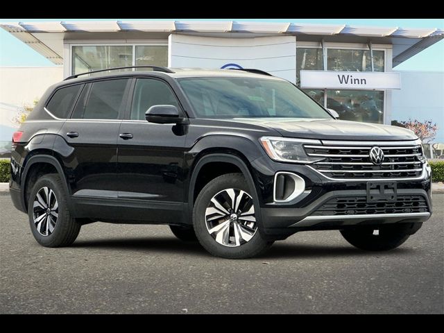 2024 Volkswagen Atlas 2.0T SE