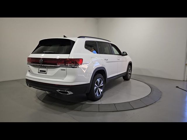 2024 Volkswagen Atlas 2.0T SE