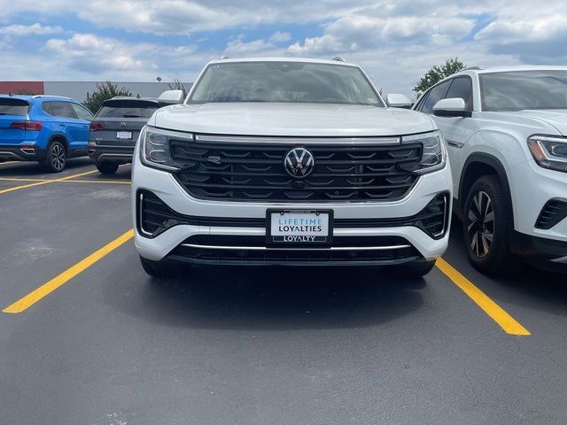 2024 Volkswagen Atlas 2.0T SEL Premium R-Line