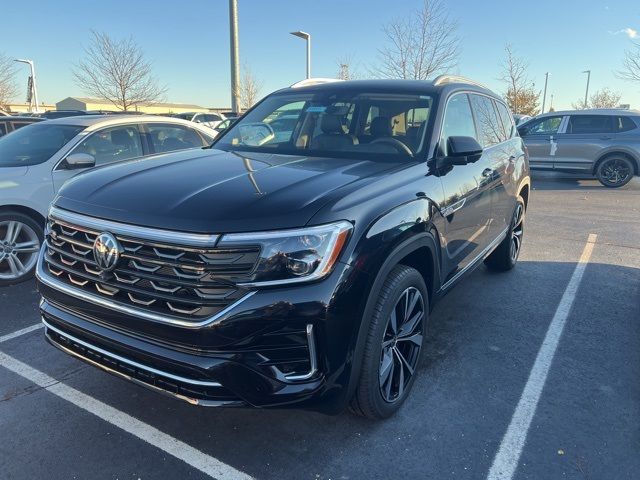 2024 Volkswagen Atlas 2.0T SEL Premium R-Line