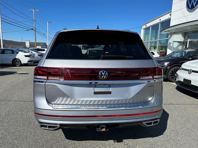 2024 Volkswagen Atlas 2.0T SEL Premium R-Line