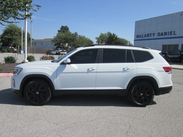 2024 Volkswagen Atlas 2.0T SE Technology