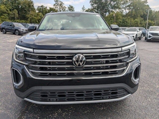 2024 Volkswagen Atlas 2.0T SE Technology