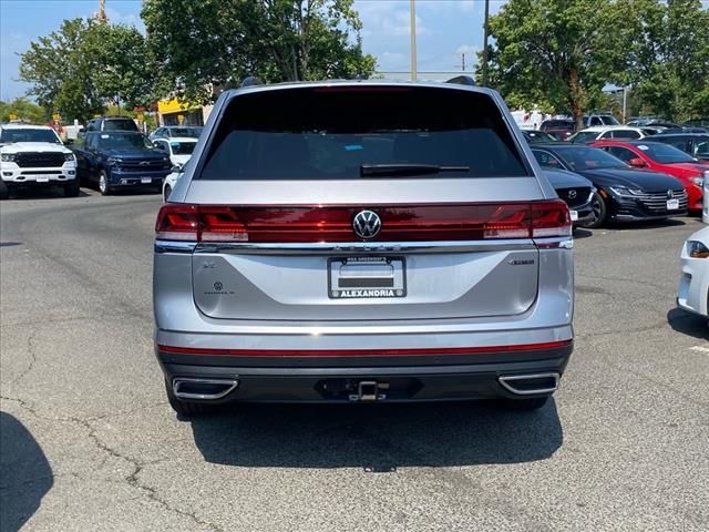 2024 Volkswagen Atlas 2.0T SE Technology