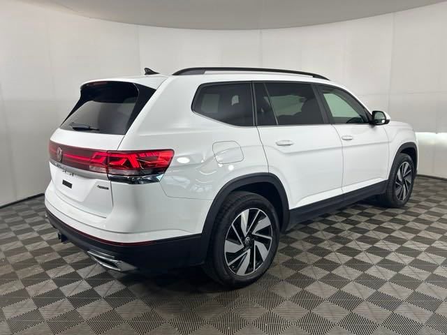 2024 Volkswagen Atlas 2.0T SE Technology