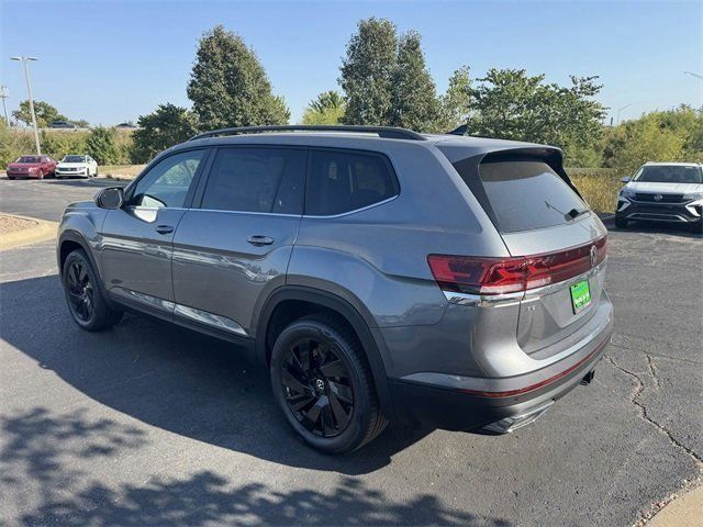 2024 Volkswagen Atlas 2.0T SE Technology