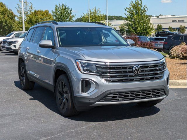 2024 Volkswagen Atlas 2.0T SE Technology