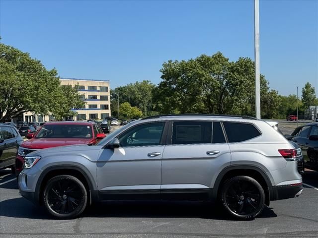 2024 Volkswagen Atlas 2.0T SE Technology