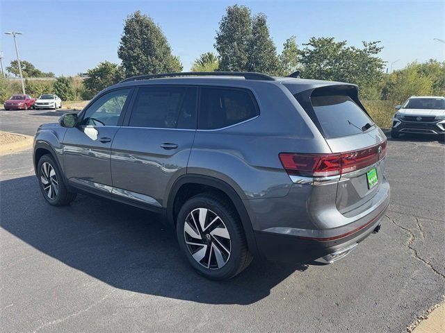 2024 Volkswagen Atlas 2.0T SE Technology