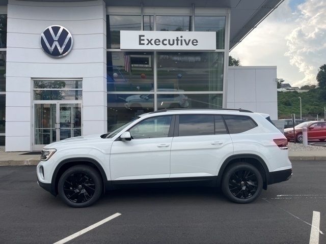 2024 Volkswagen Atlas 2.0T SE Technology