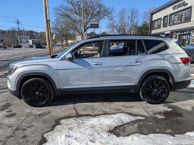 2024 Volkswagen Atlas 2.0T SE Technology