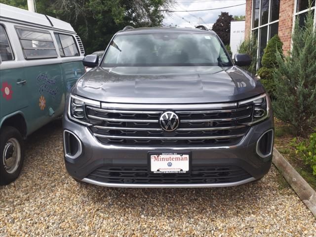 2024 Volkswagen Atlas 2.0T SE Technology