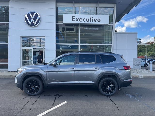 2024 Volkswagen Atlas 2.0T SE Technology