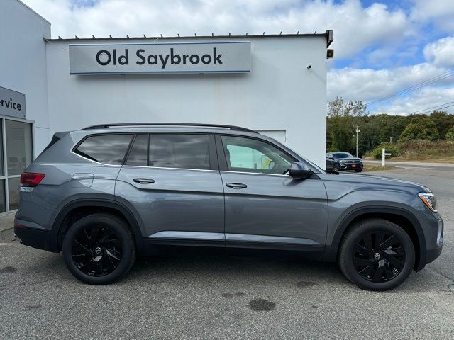 2024 Volkswagen Atlas 2.0T SE Technology