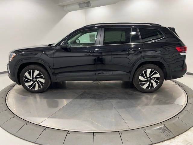 2024 Volkswagen Atlas 2.0T SE Technology