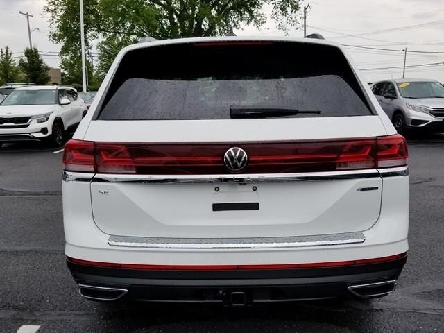 2024 Volkswagen Atlas 2.0T SE Technology