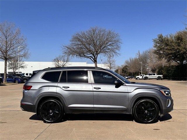 2024 Volkswagen Atlas 2.0T SE Technology