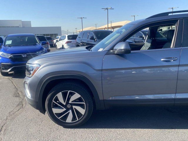 2024 Volkswagen Atlas 2.0T SE Technology