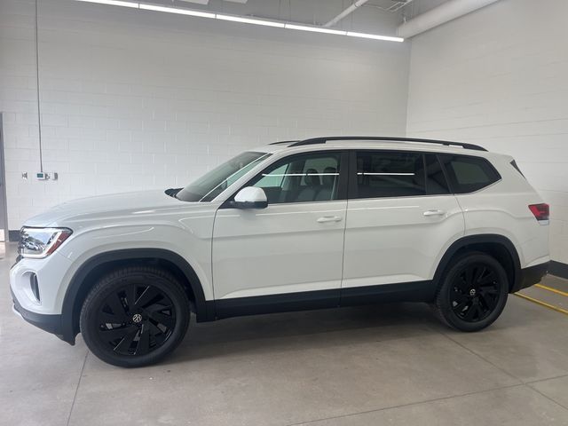 2024 Volkswagen Atlas 2.0T SE Technology