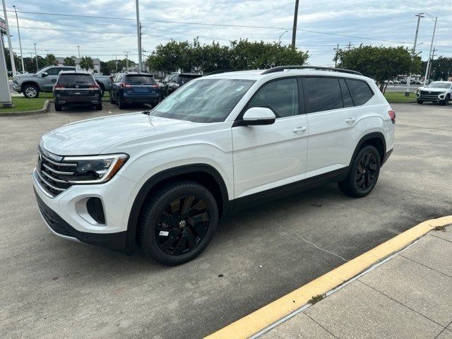 2024 Volkswagen Atlas 2.0T SE Technology