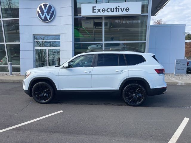 2024 Volkswagen Atlas 2.0T SE Technology