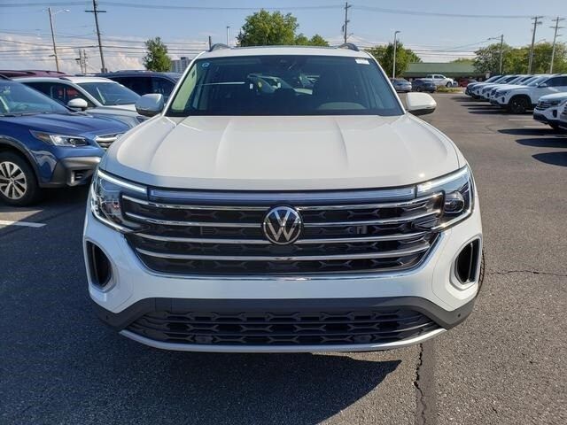 2024 Volkswagen Atlas 2.0T SE Technology