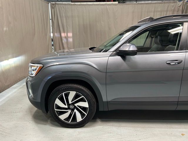 2024 Volkswagen Atlas 2.0T SE Technology