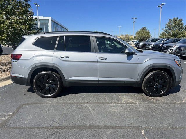 2024 Volkswagen Atlas 2.0T SE Technology