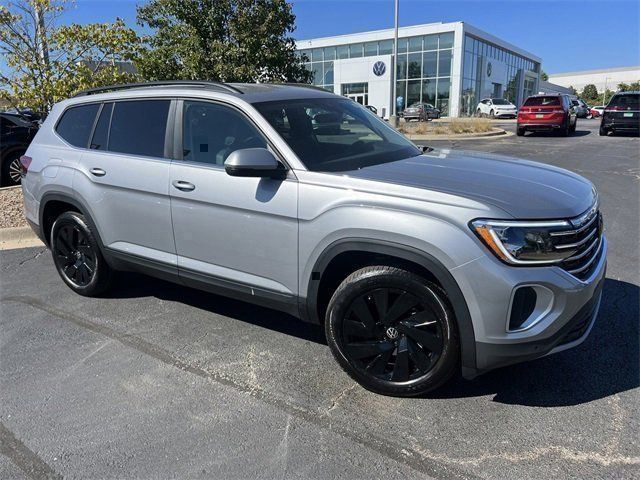 2024 Volkswagen Atlas 2.0T SE Technology