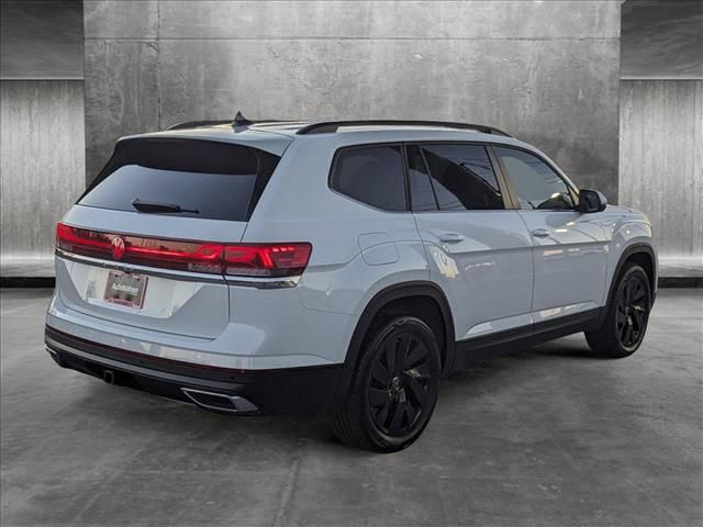 2024 Volkswagen Atlas 2.0T SE Technology