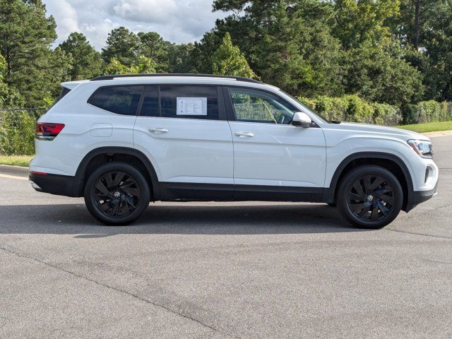 2024 Volkswagen Atlas 2.0T SE Technology